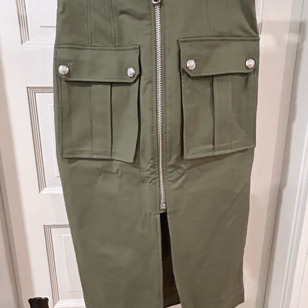 Veronica Beard Olive Green Midi Skirt with Front Pockets & Zip